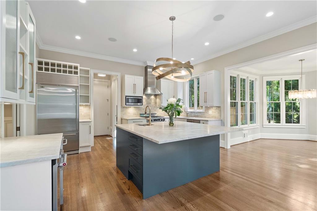 5027 Green Pine Drive