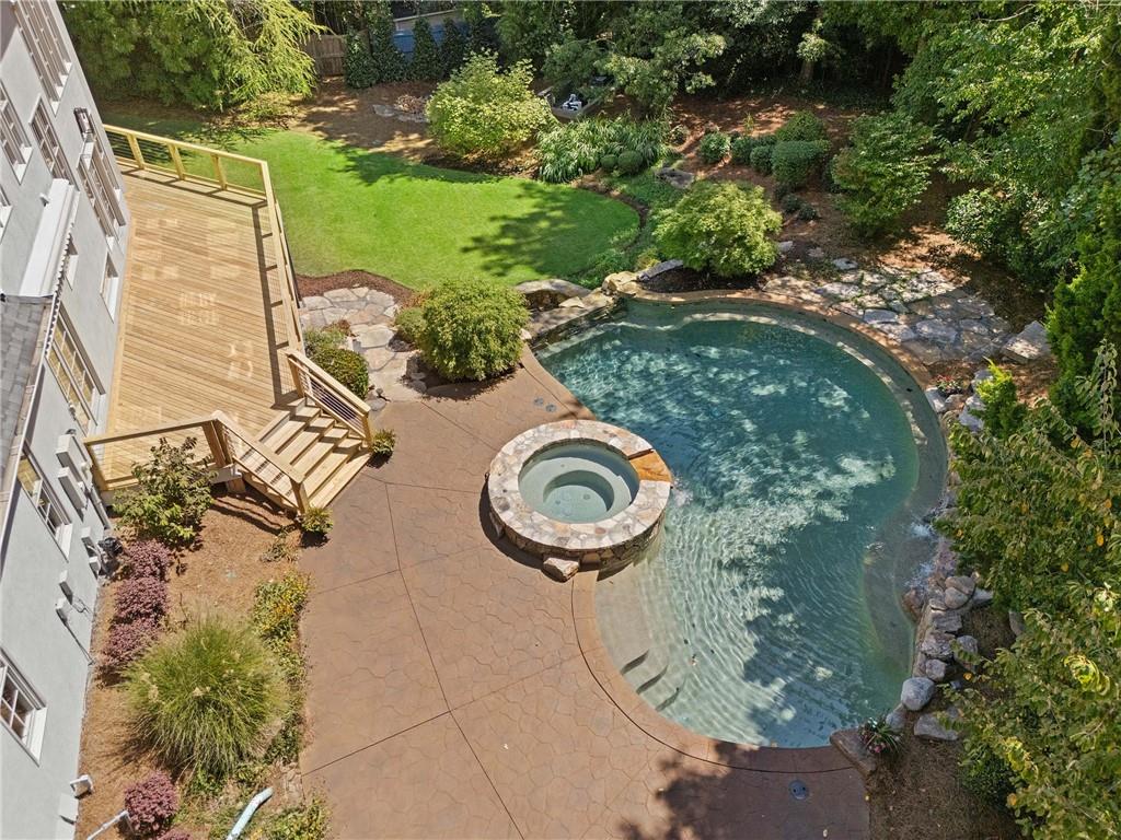 5027 Green Pine Drive