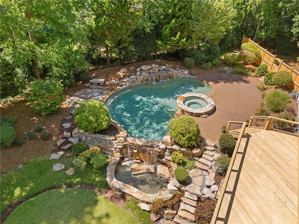 5027 Green Pine Drive