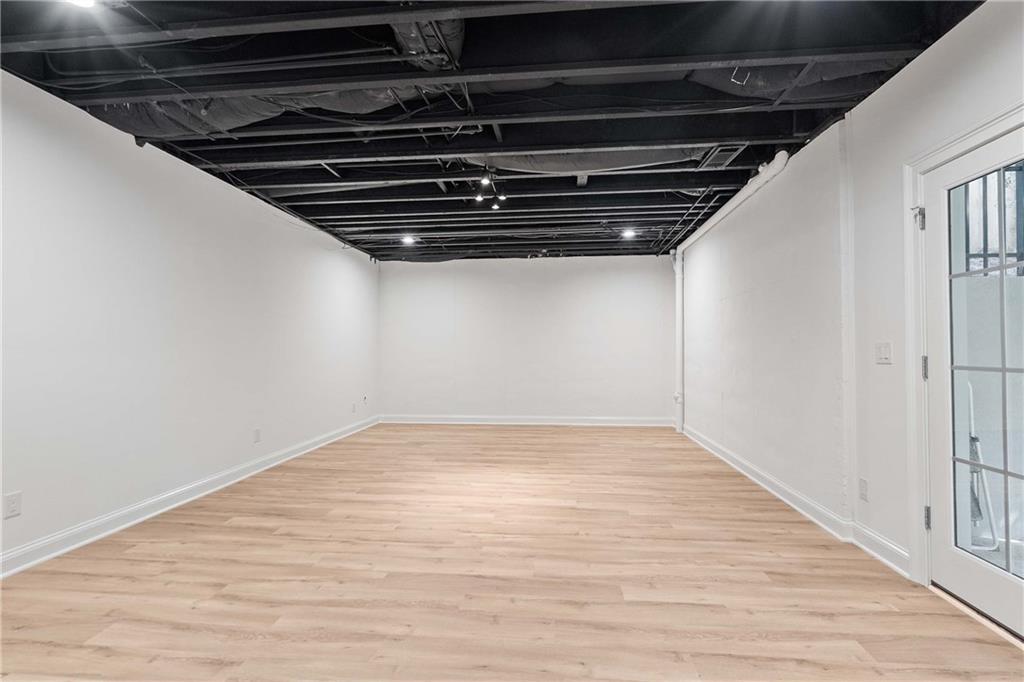 5027 Green Pine Drive