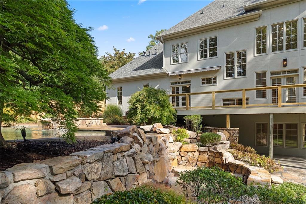 5027 Green Pine Drive