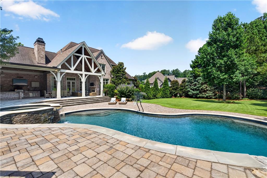 4915 Kettle River Point