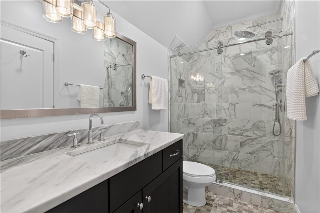 4915 Kettle River Point