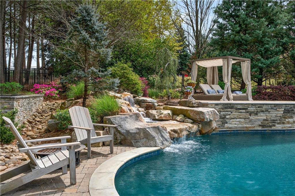 4915 Kettle River Point