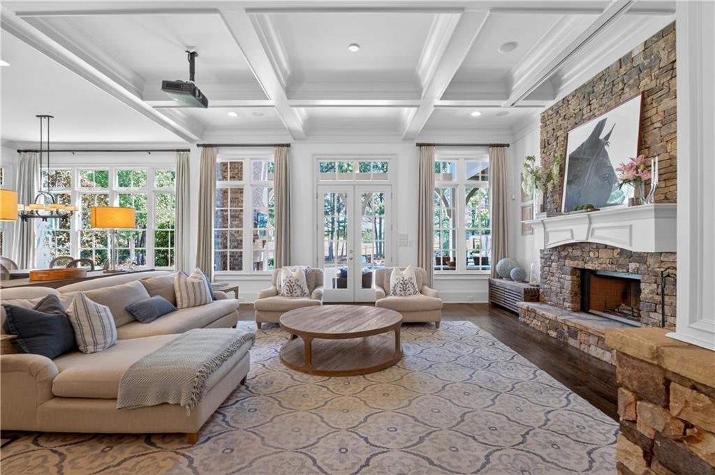 4915 Kettle River Point