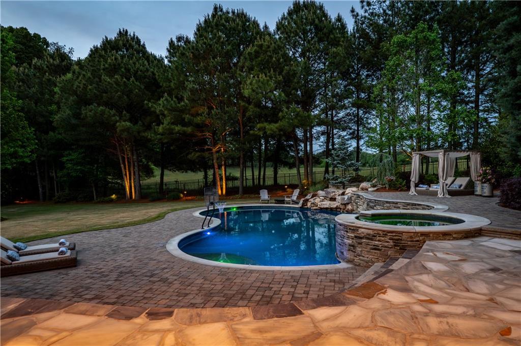 4915 Kettle River Point