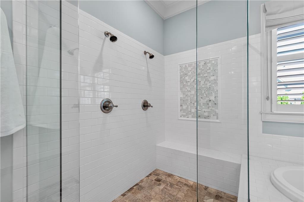 4915 Kettle River Point