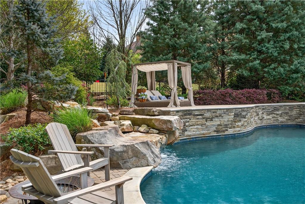 4915 Kettle River Point