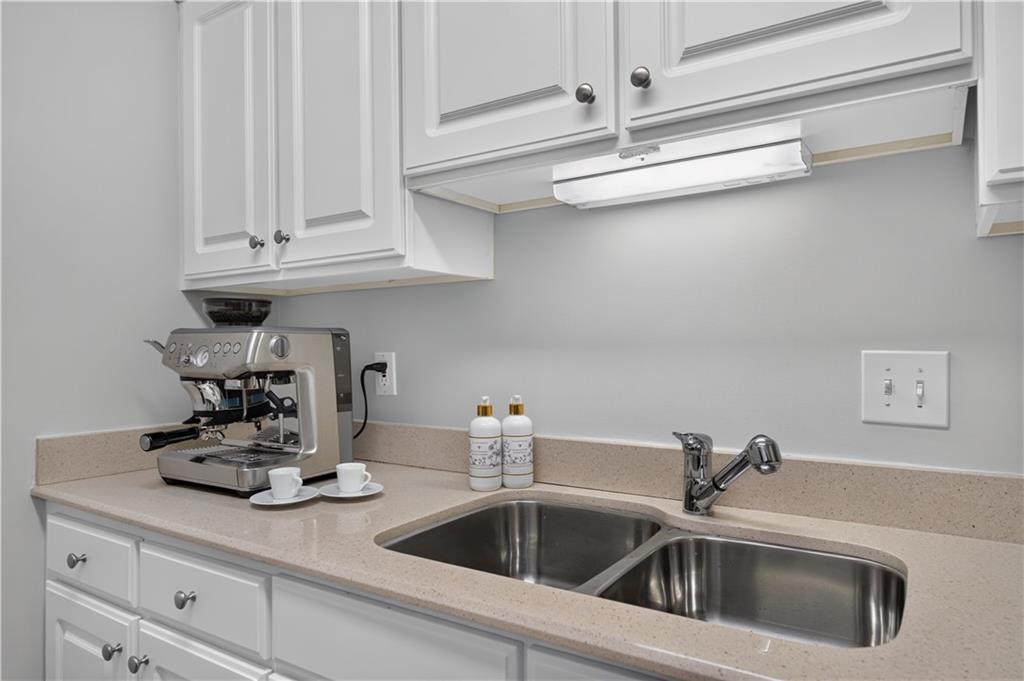 3635 Essex Avenue Unit 49