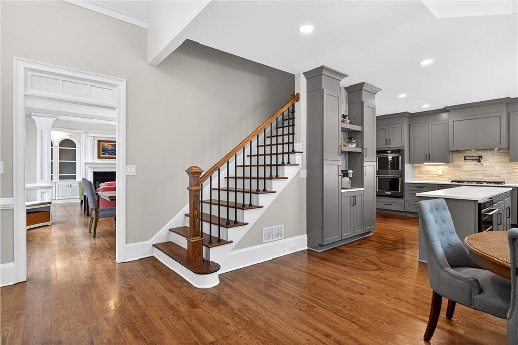 4164 Nobleman Point