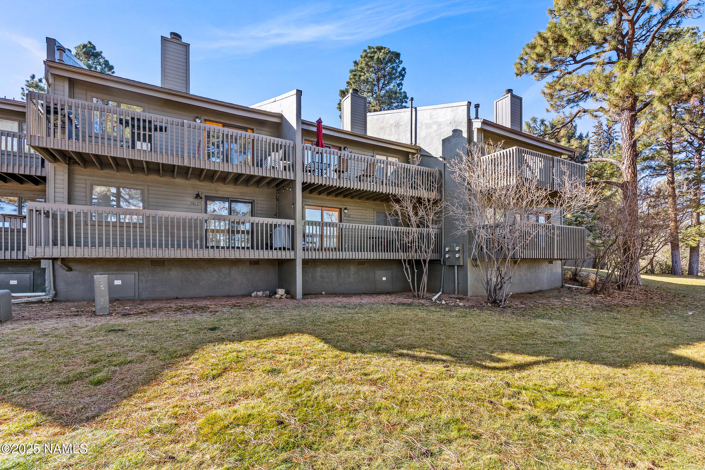 2665 N Valley View Road 10121