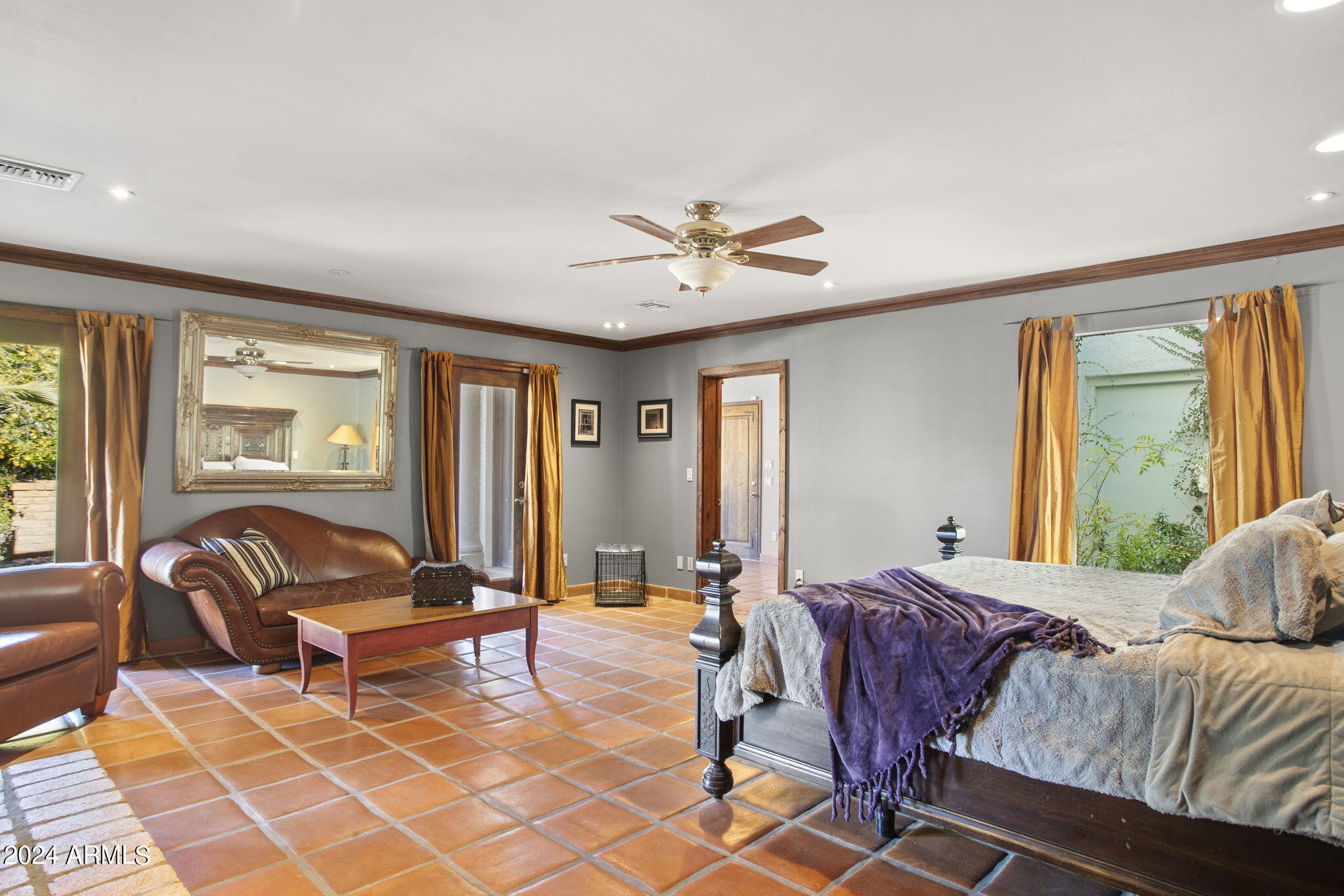 9810 E DESERT COVE Avenue