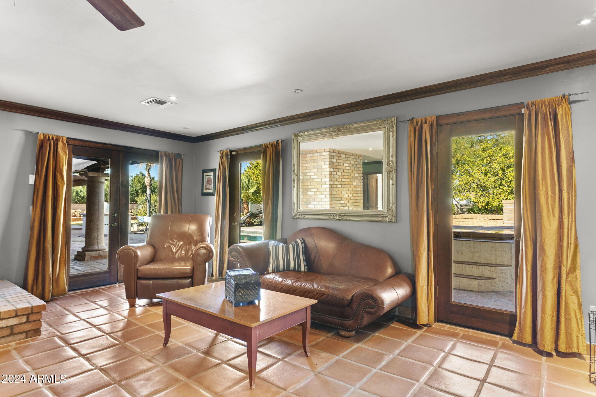 9810 E DESERT COVE Avenue