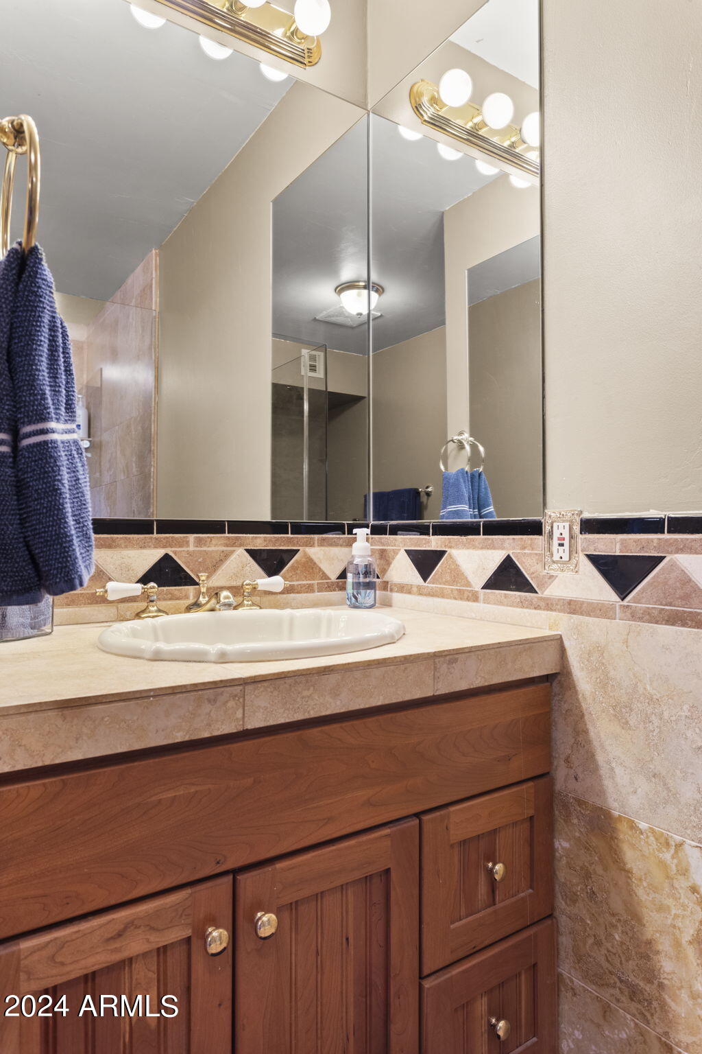 9810 E DESERT COVE Avenue