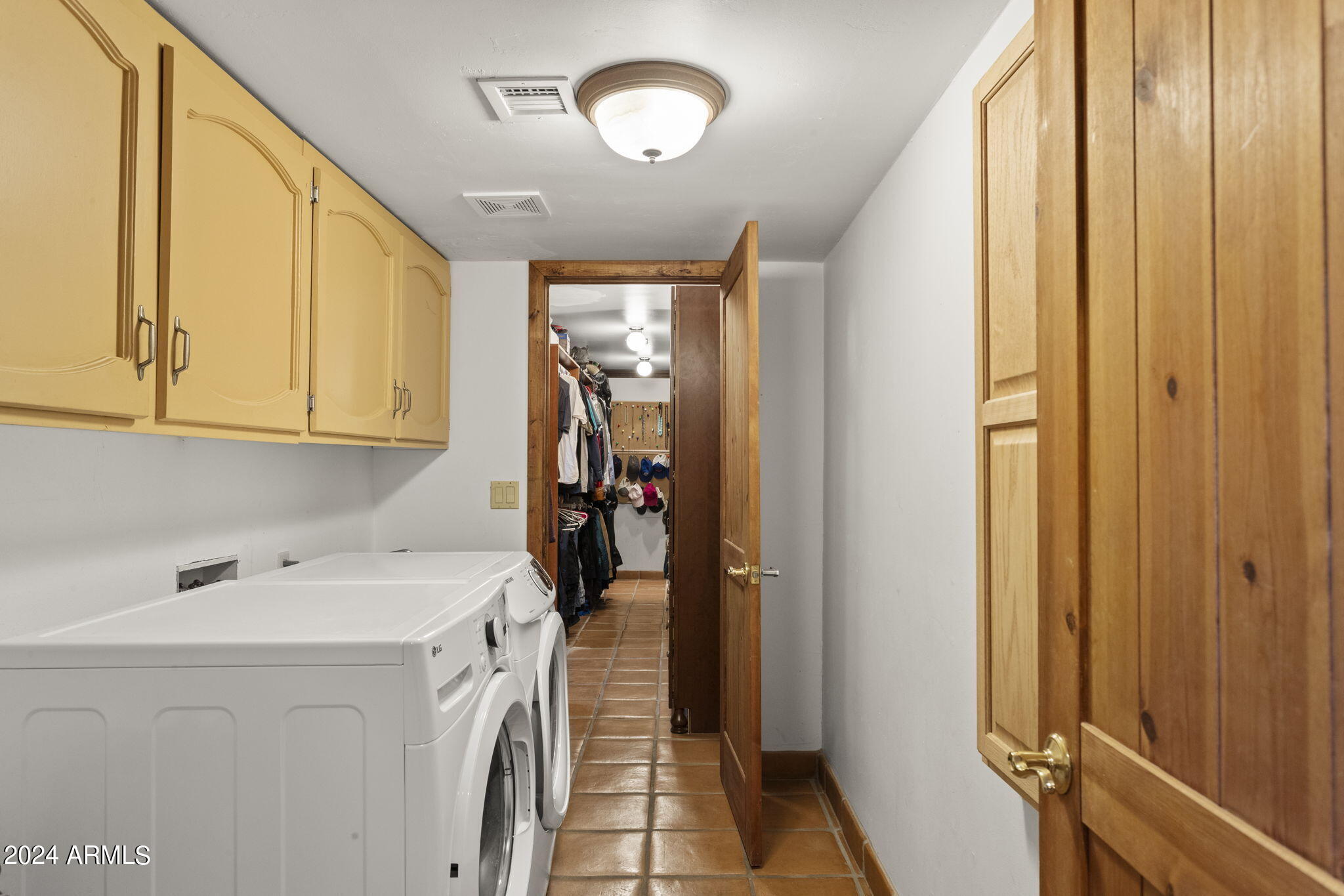 9810 E DESERT COVE Avenue