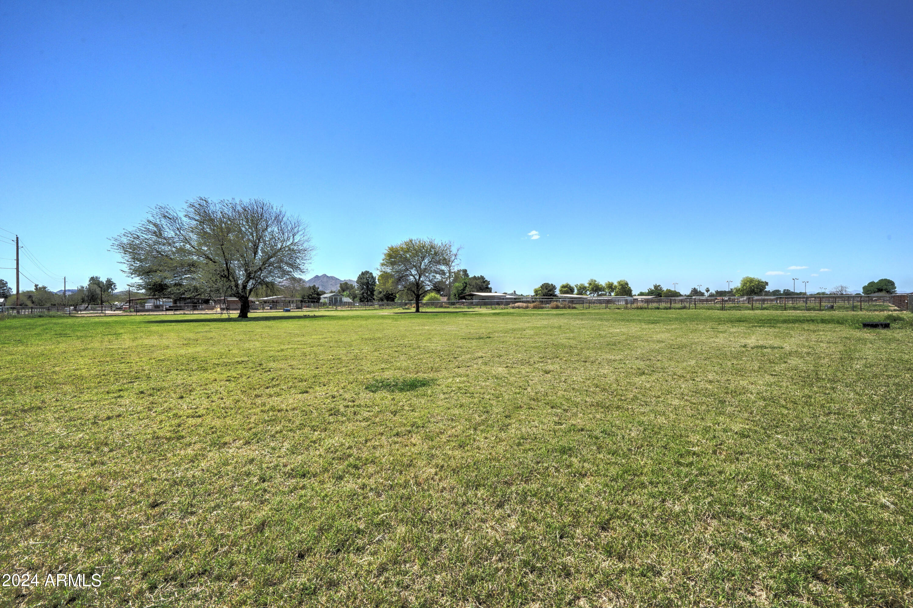 18734 E VIA DE PALMAS