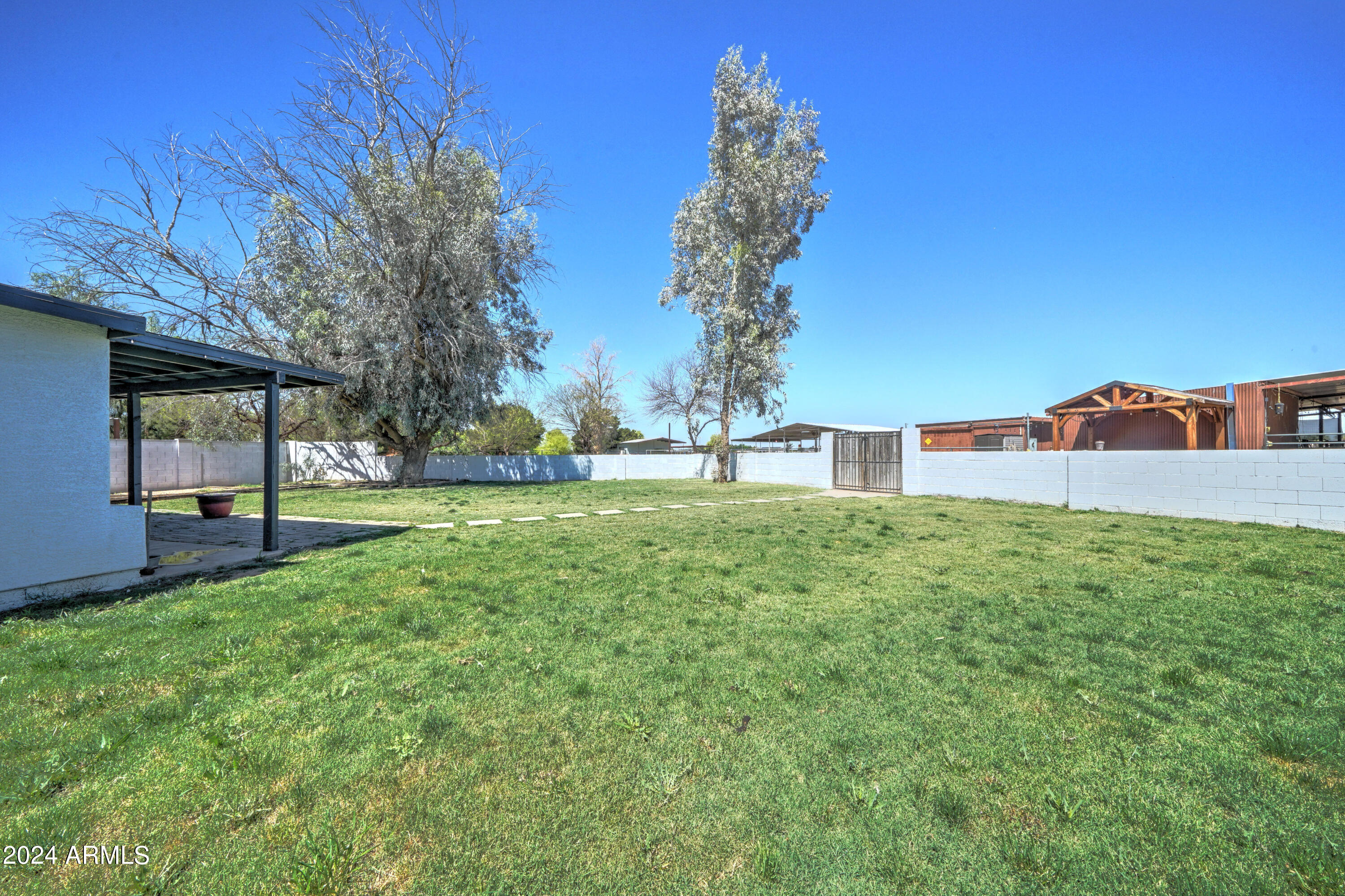 18734 E VIA DE PALMAS