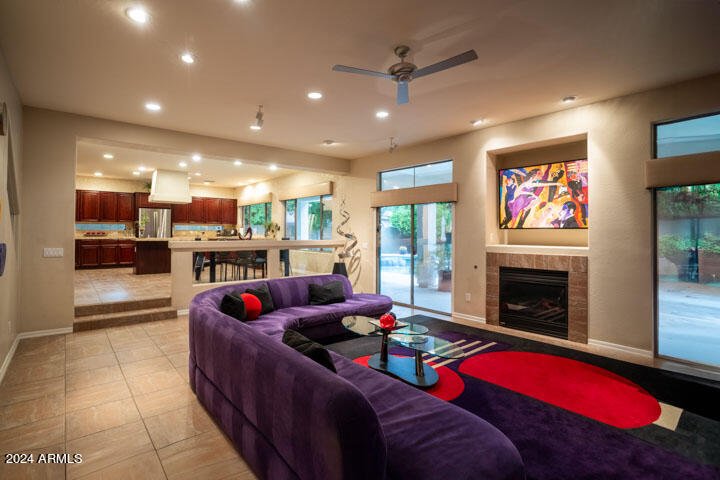 2722 W CARLA VISTA Drive