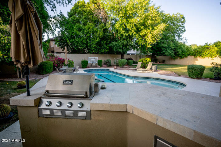 2722 W CARLA VISTA Drive