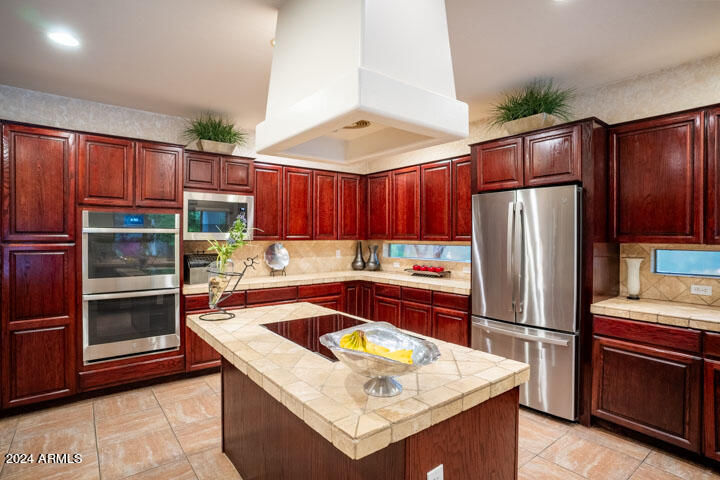 2722 W CARLA VISTA Drive