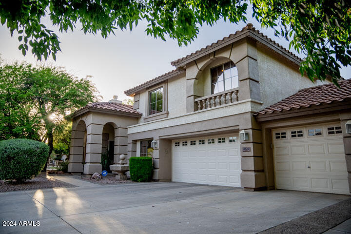 2722 W CARLA VISTA Drive