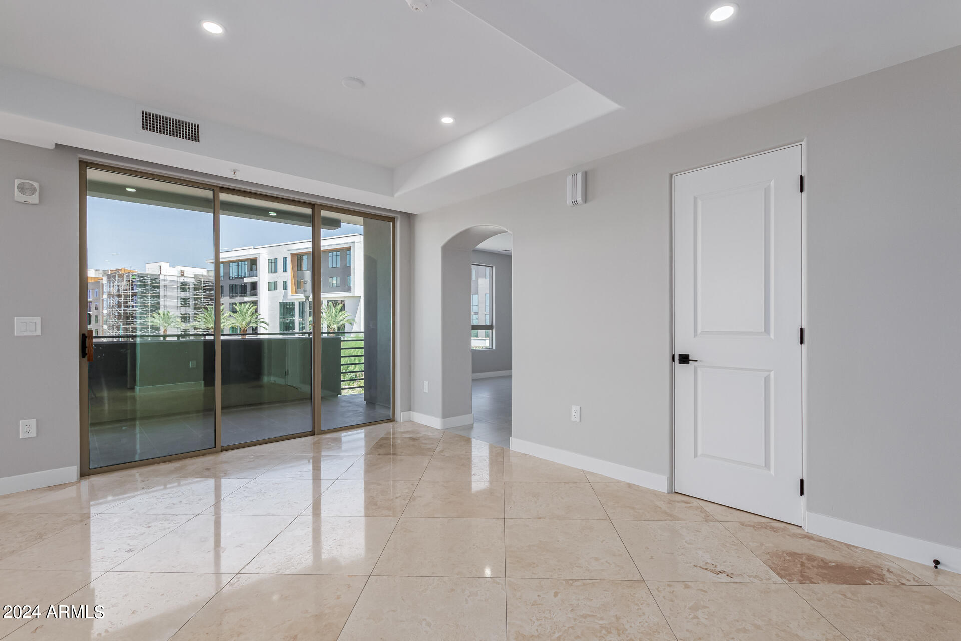 15802 N 71ST Street, 409