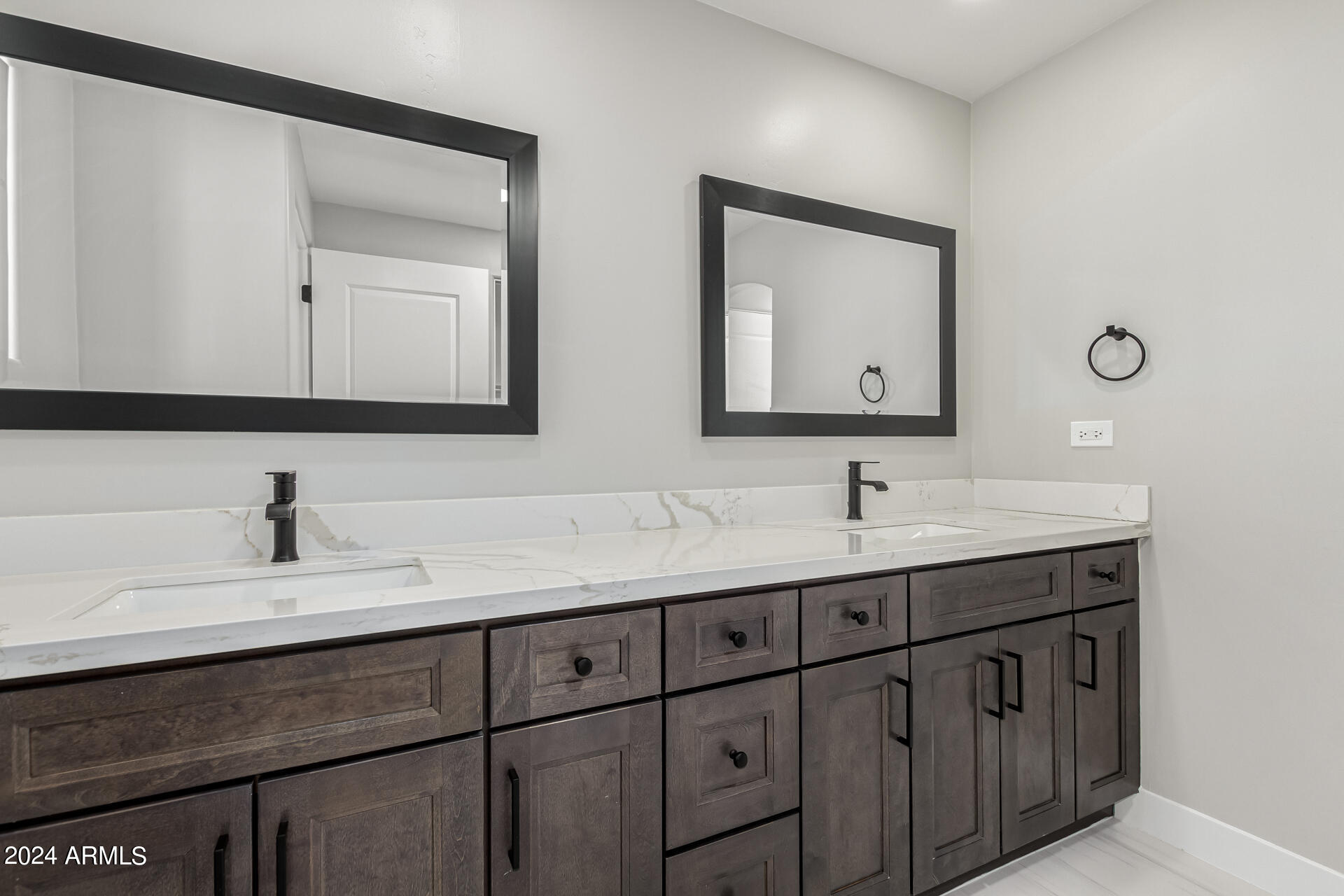 15802 N 71ST Street, 409