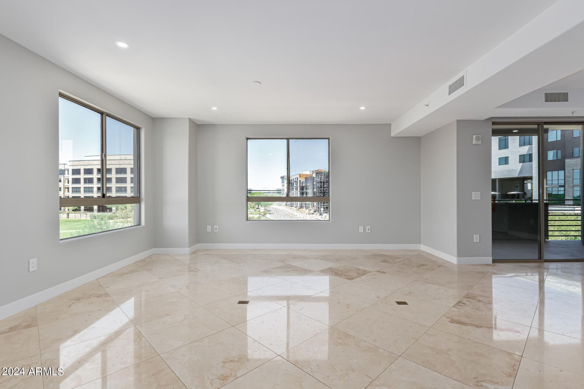 15802 N 71ST Street, 409