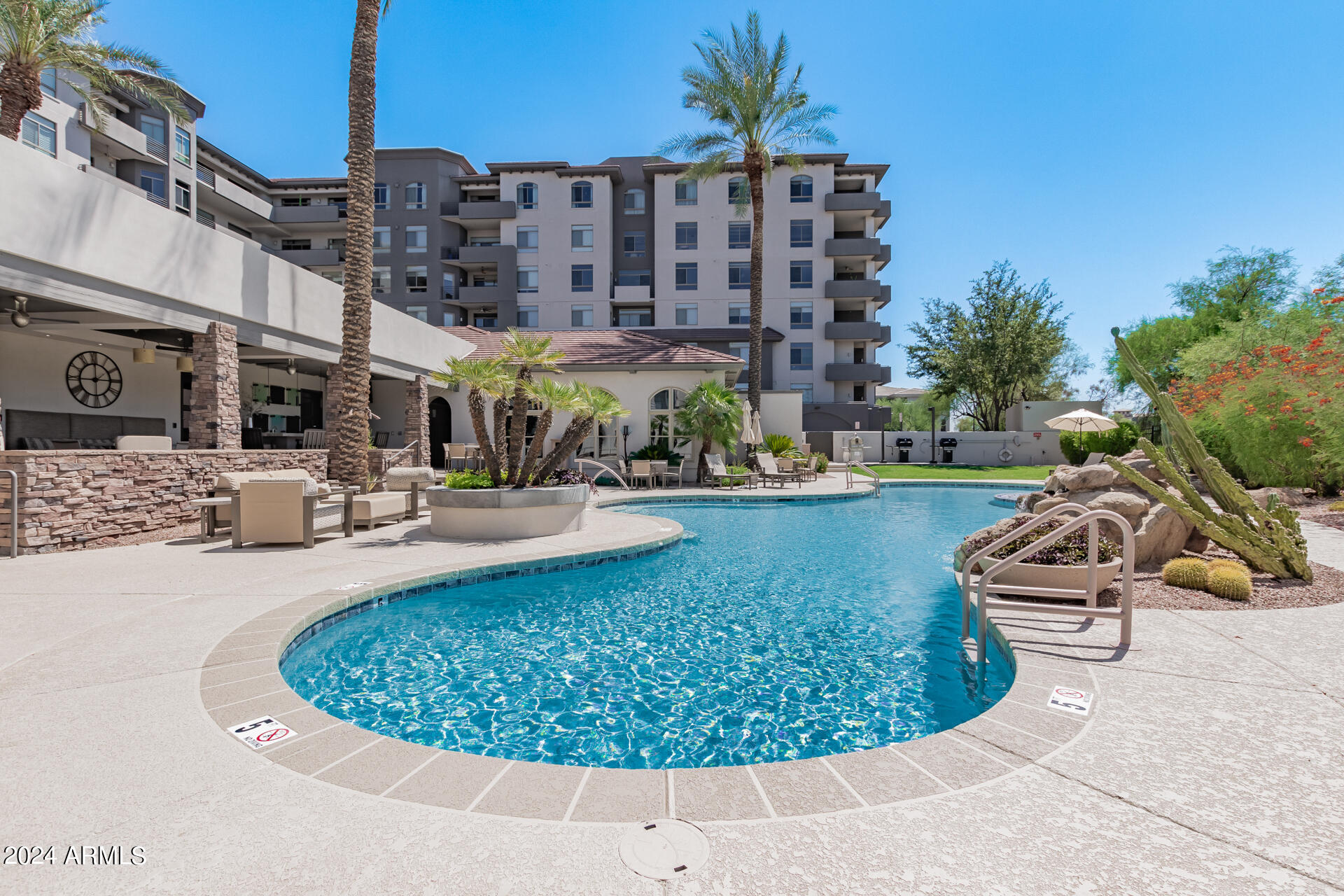 15802 N 71ST Street, 409