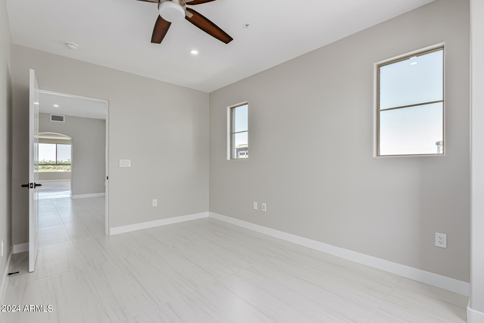 15802 N 71ST Street, 409