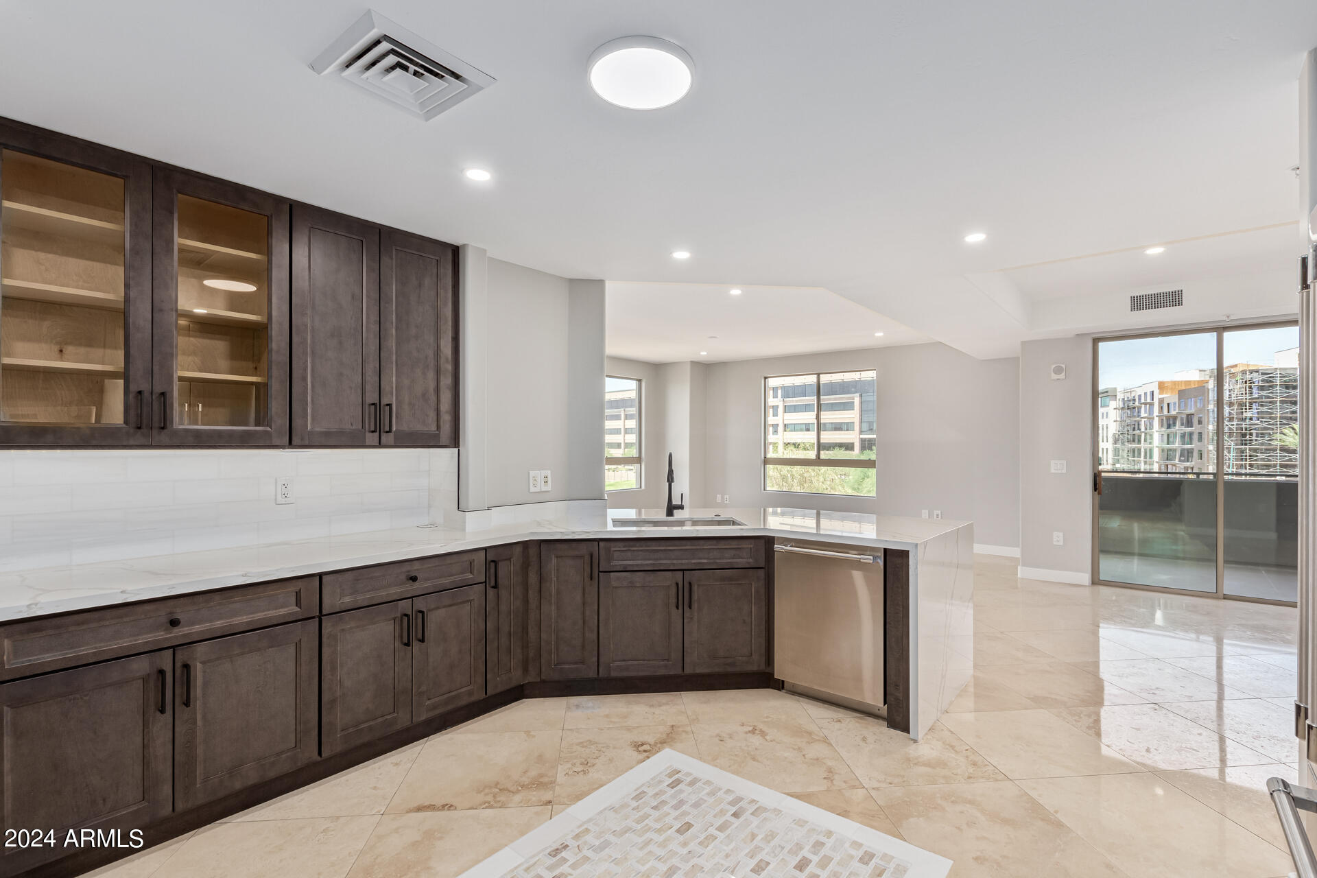 15802 N 71ST Street, 409