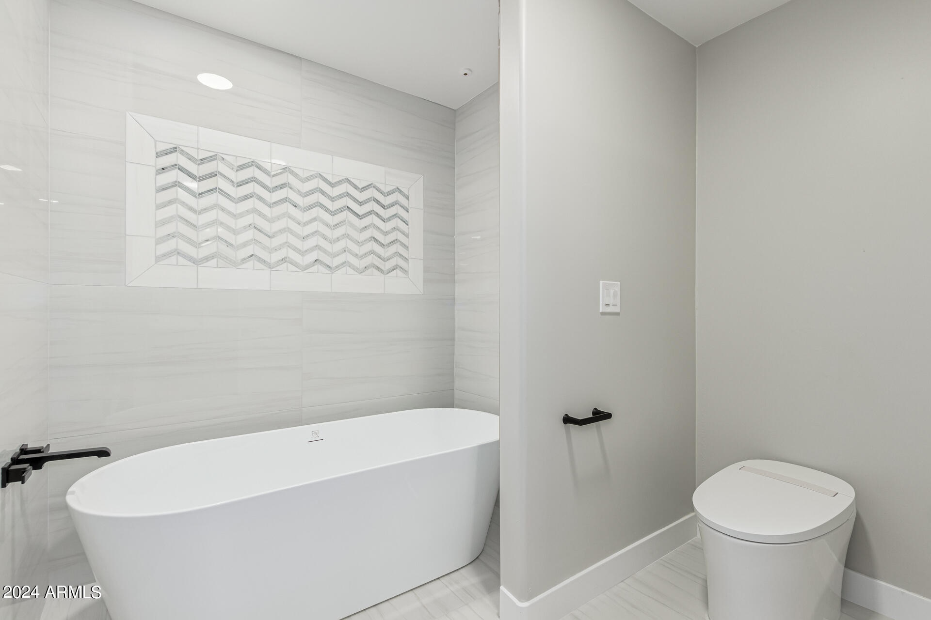 15802 N 71ST Street, 409