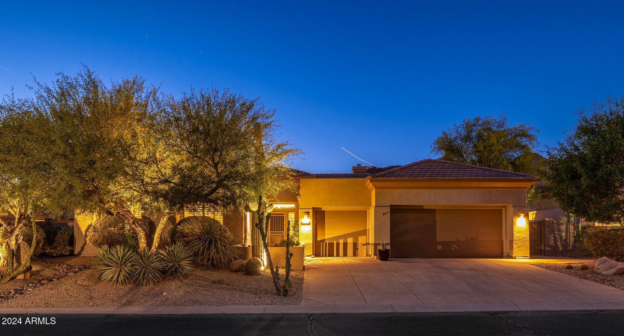 6658 E WHISPERING MESQUITE Trail