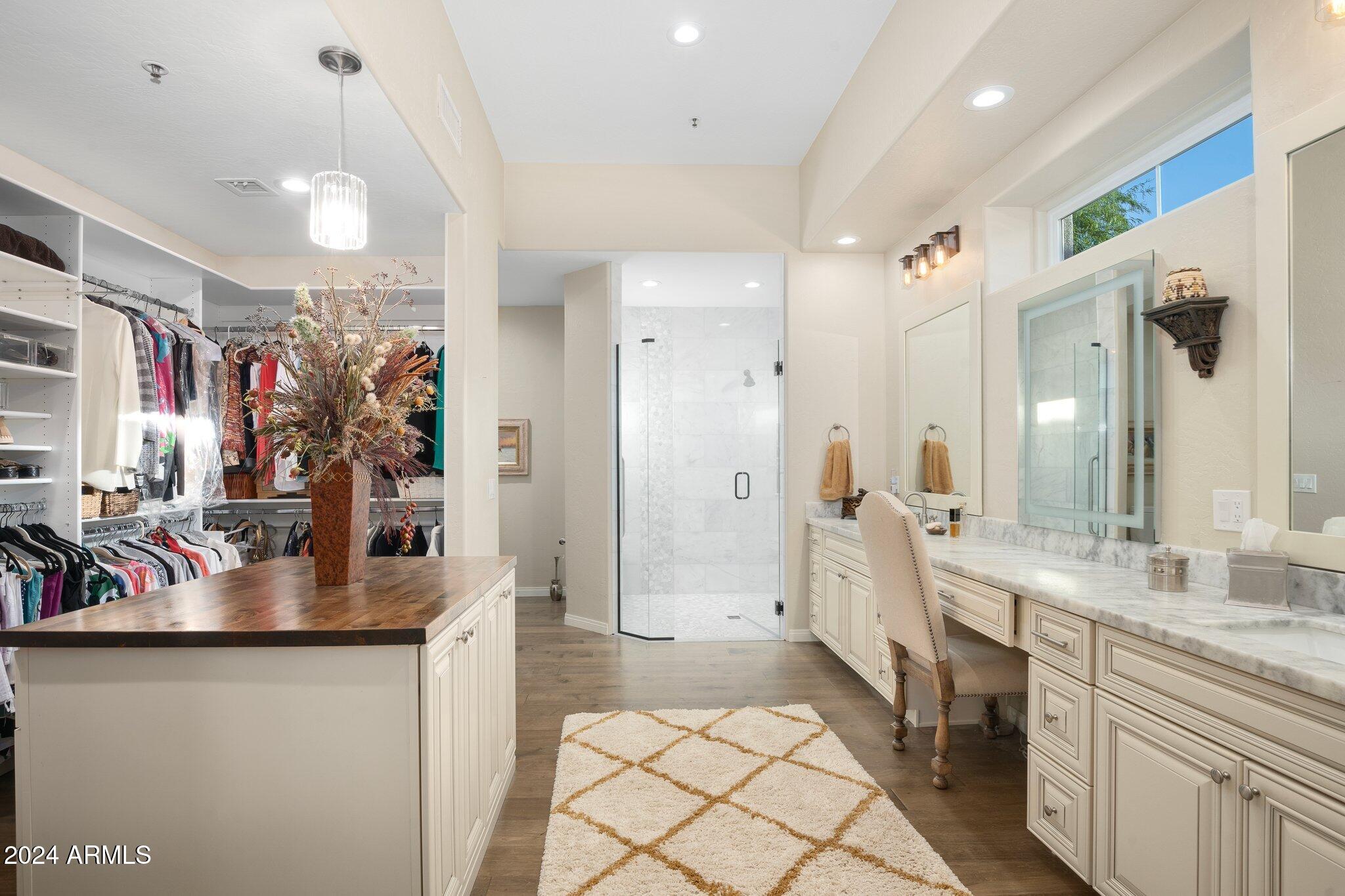 6658 E WHISPERING MESQUITE Trail