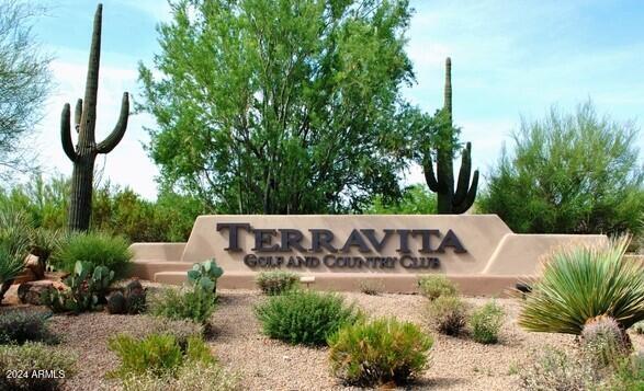 6658 E WHISPERING MESQUITE Trail