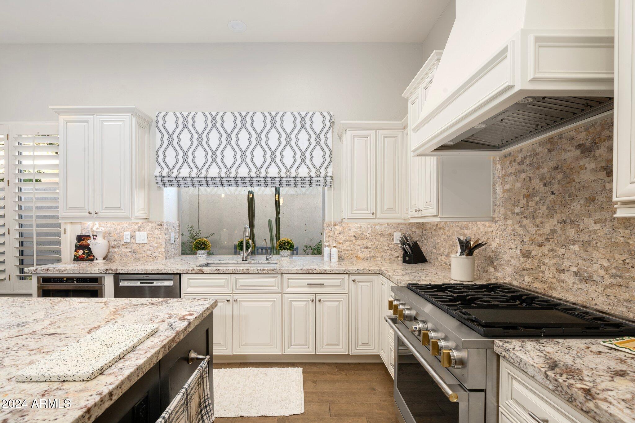 6658 E WHISPERING MESQUITE Trail