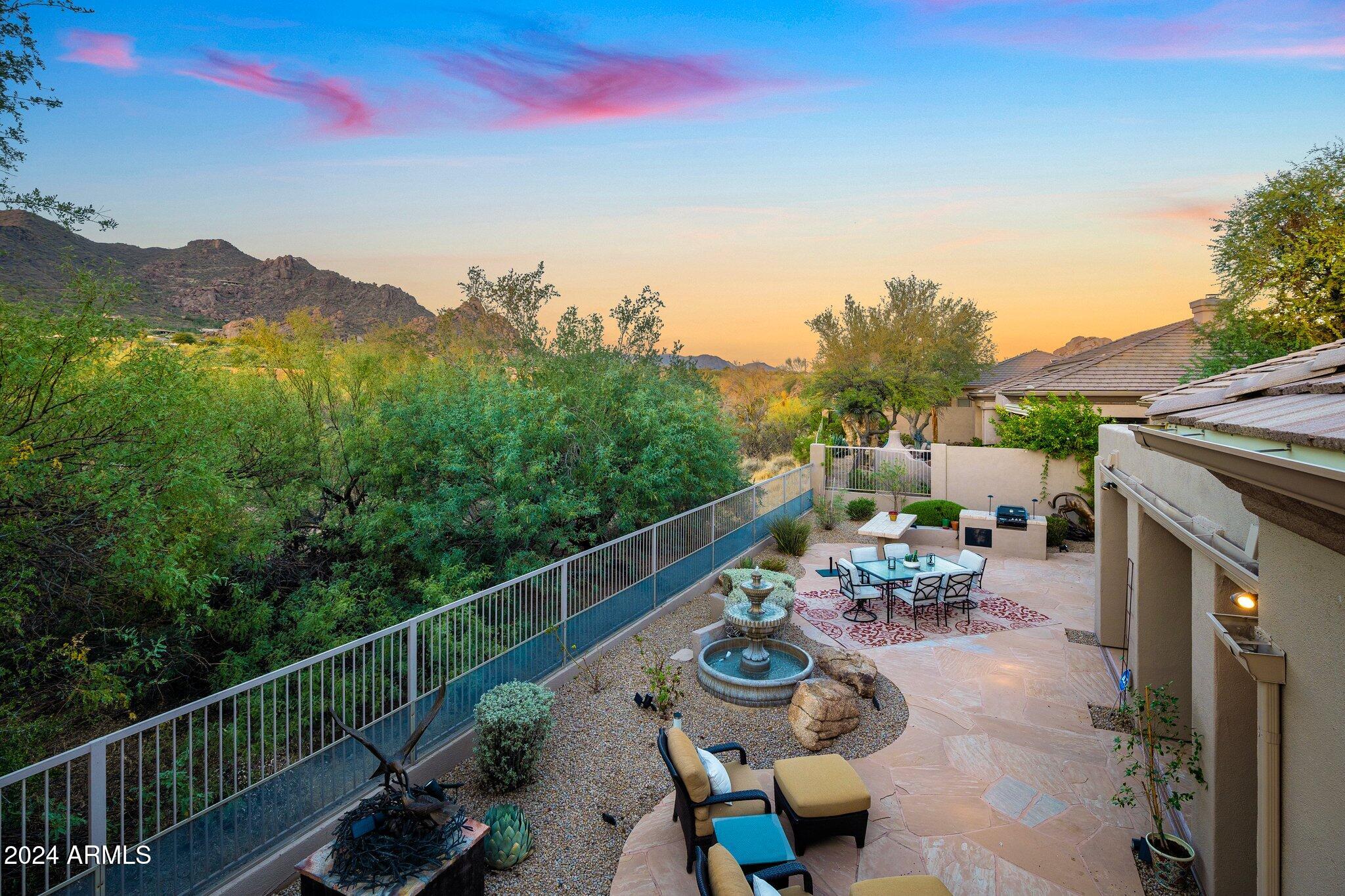 6658 E WHISPERING MESQUITE Trail