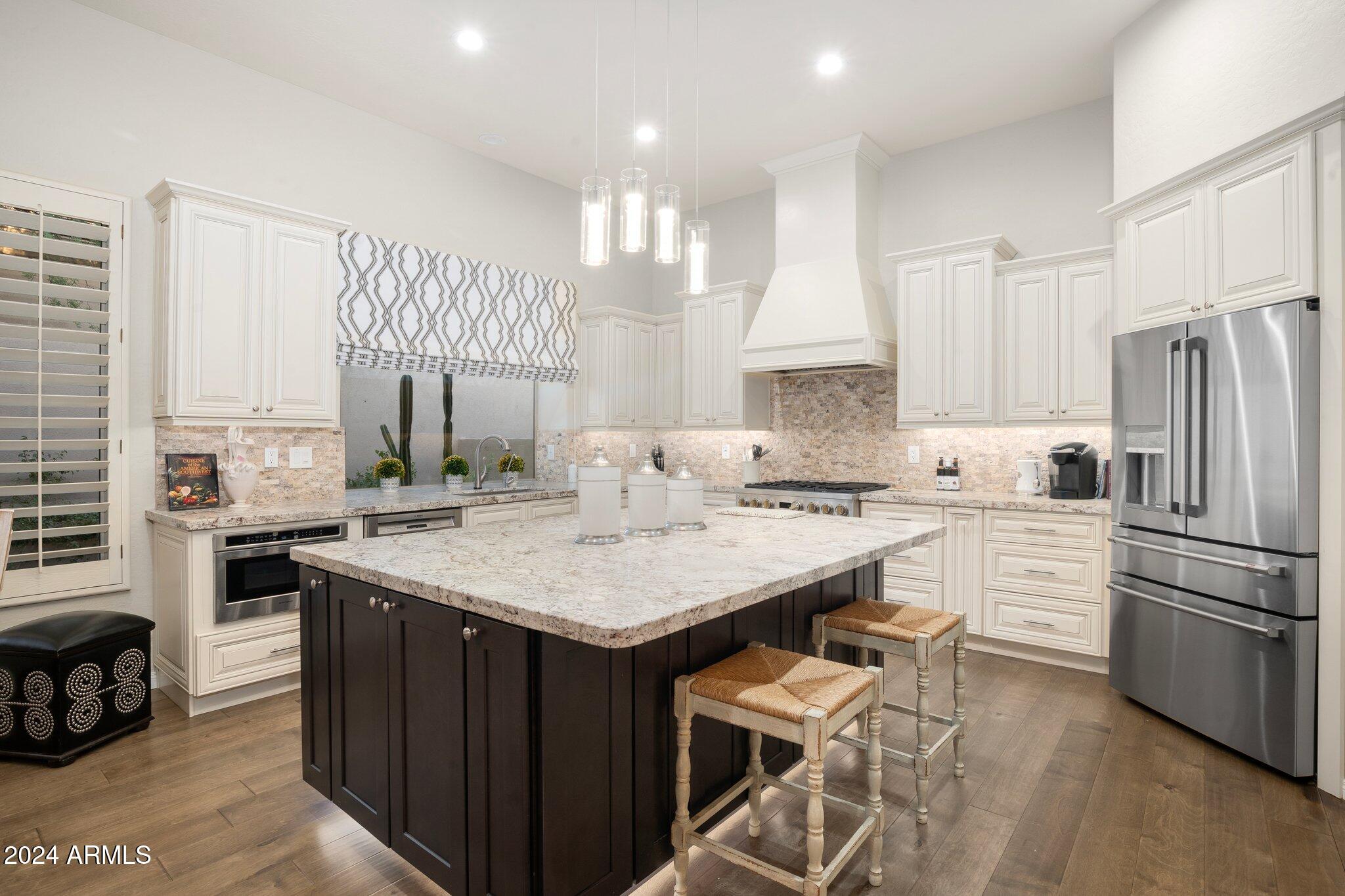 6658 E WHISPERING MESQUITE Trail