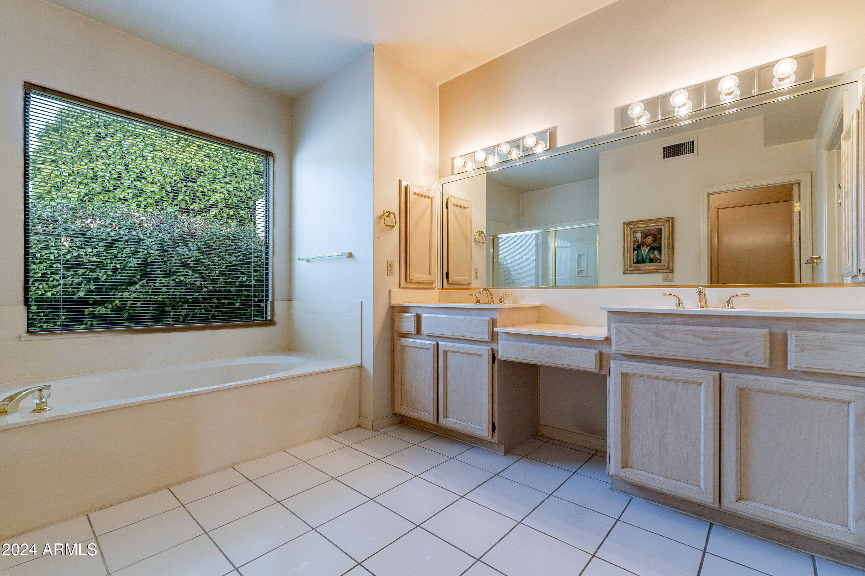 7523 E Clinton Street