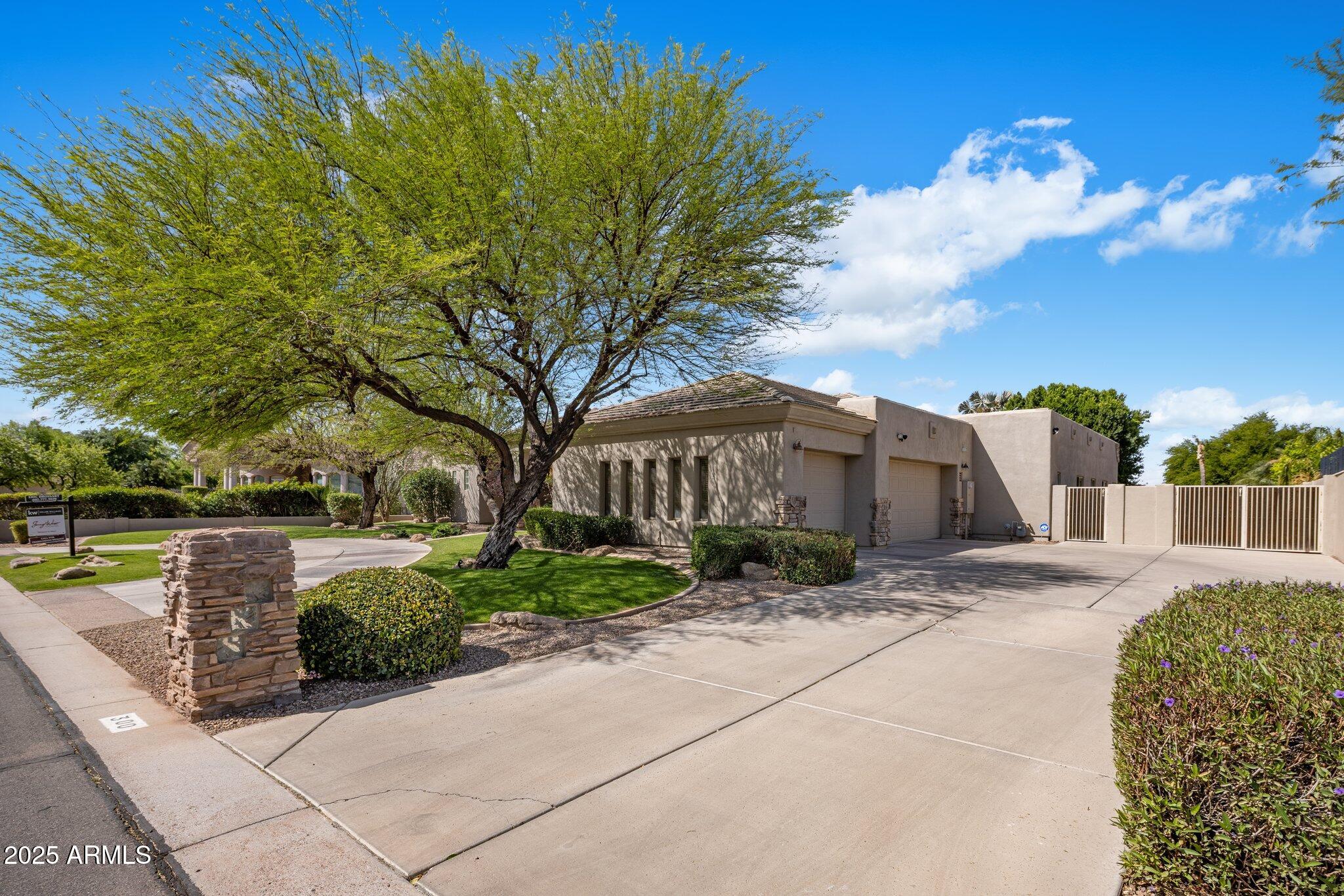 300 N PORTLAND Avenue