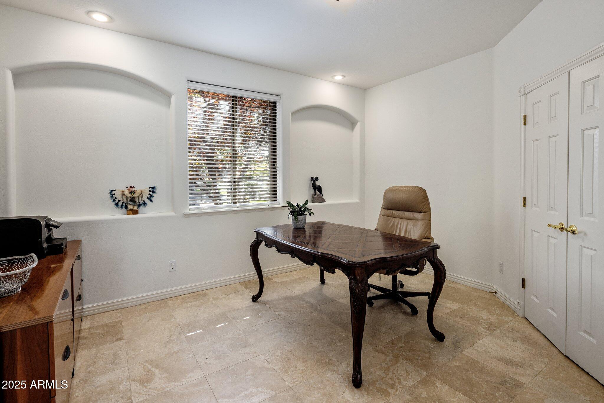 300 N PORTLAND Avenue