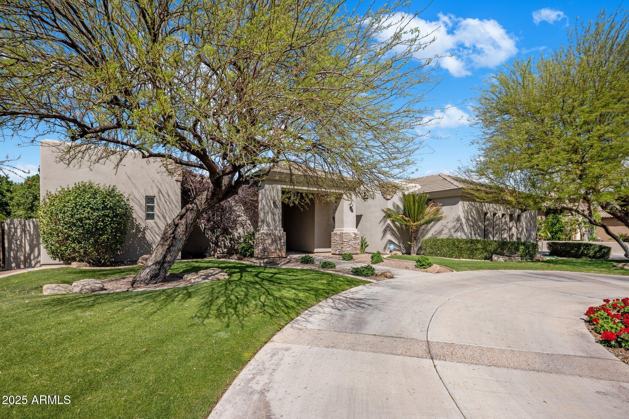 300 N PORTLAND Avenue