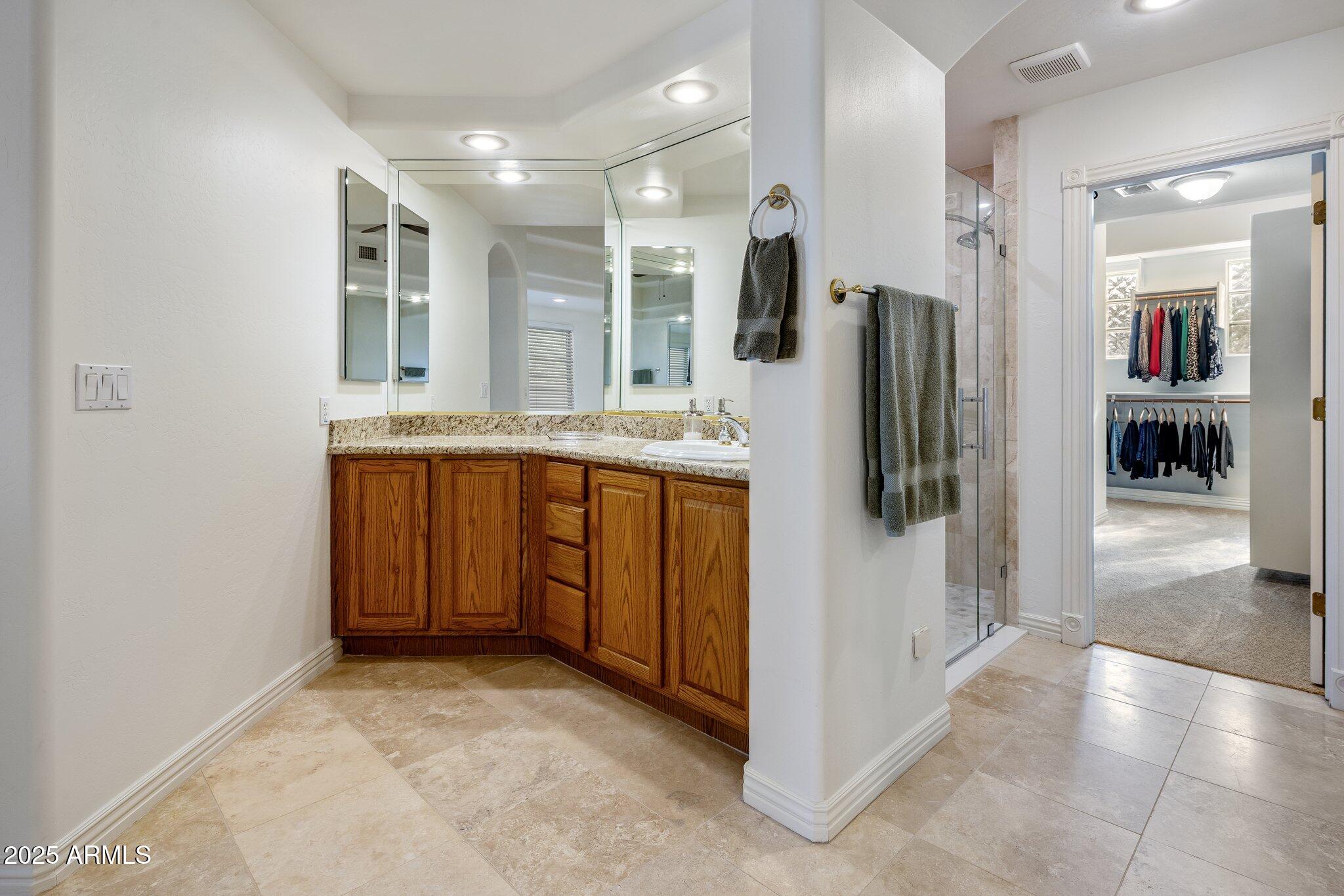 300 N PORTLAND Avenue