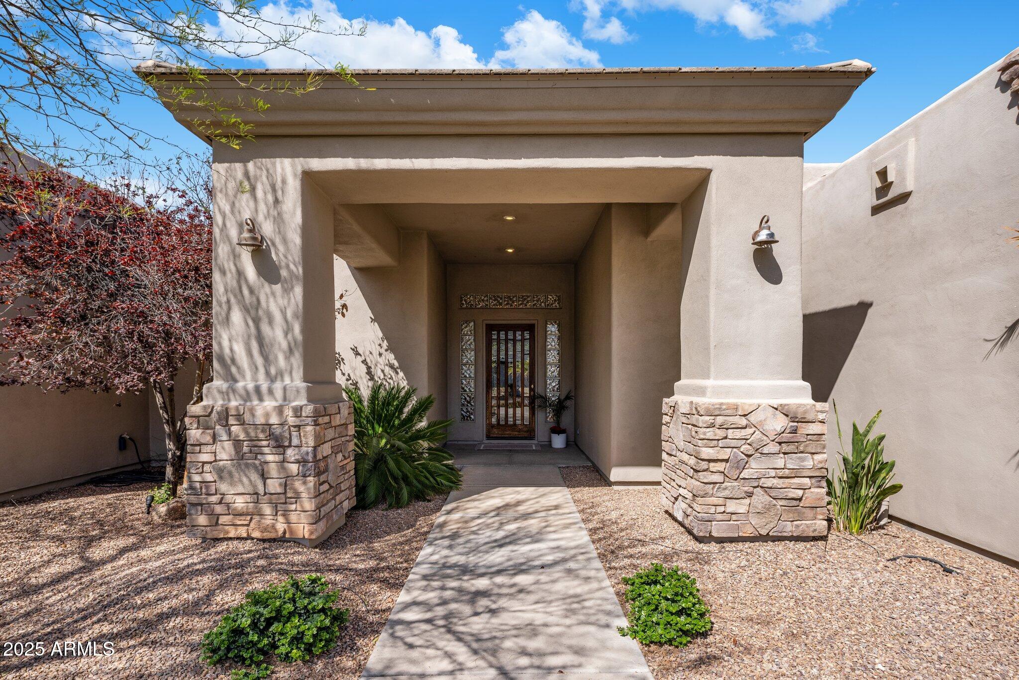 300 N PORTLAND Avenue