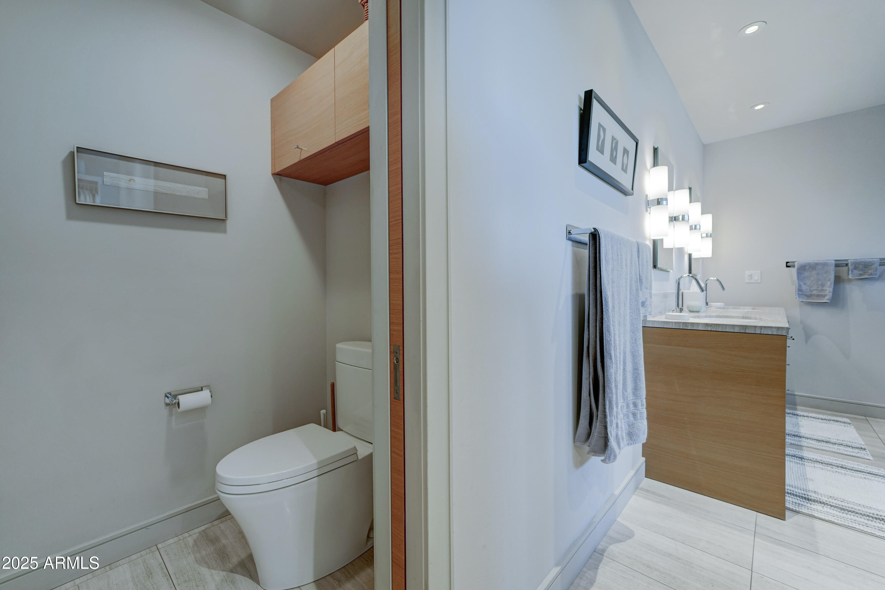 5432 E PARADISE Drive