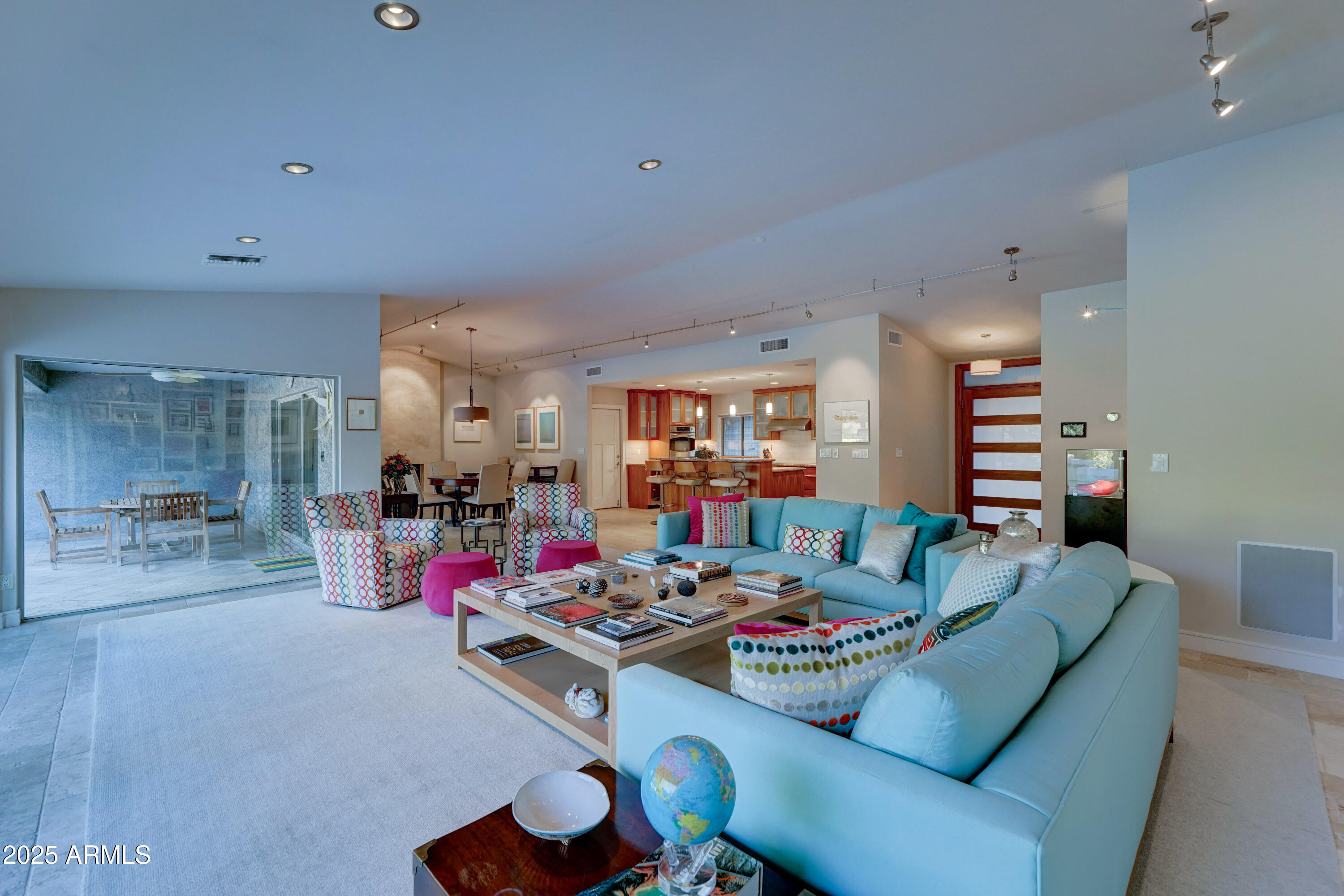 5432 E PARADISE Drive