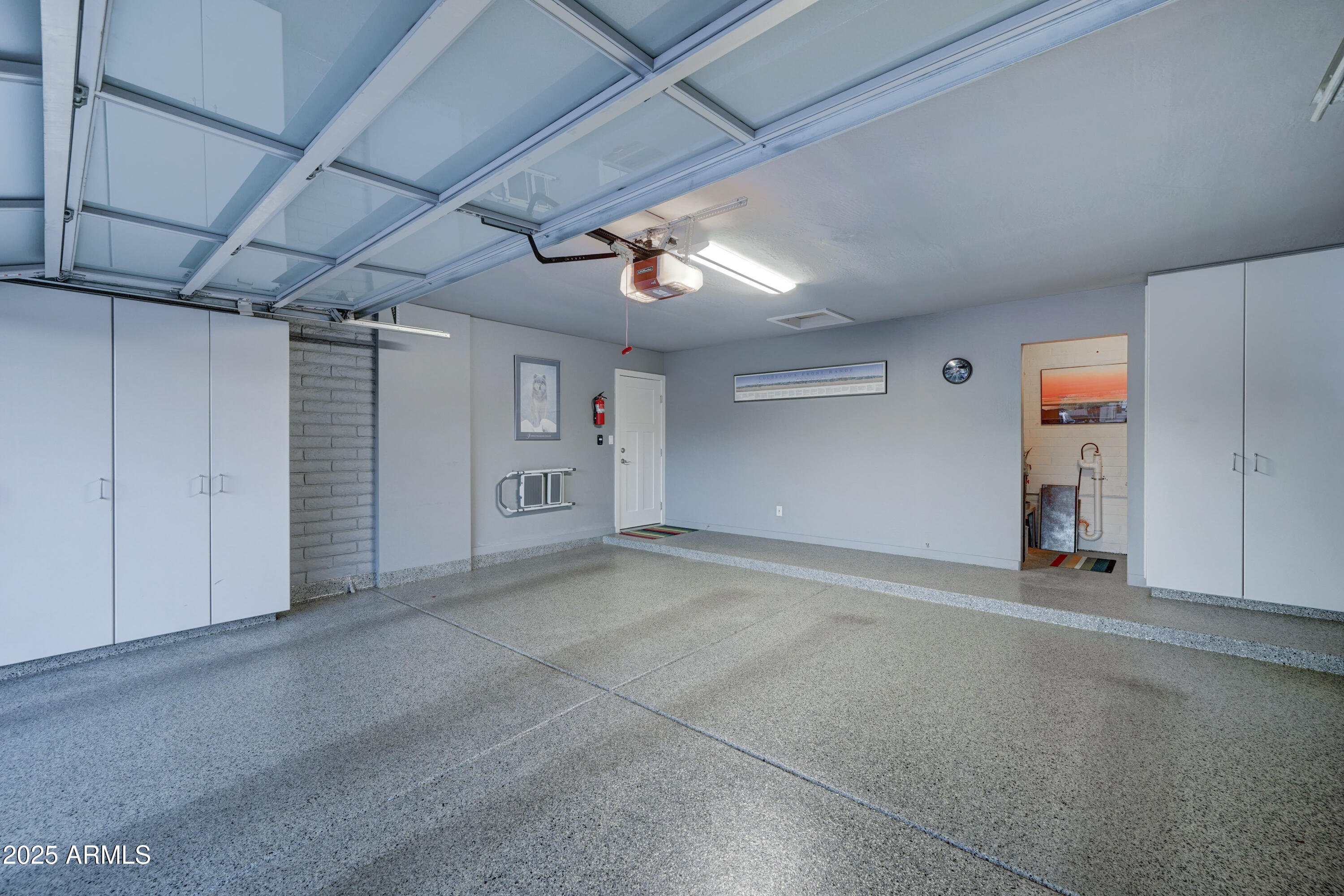 5432 E PARADISE Drive