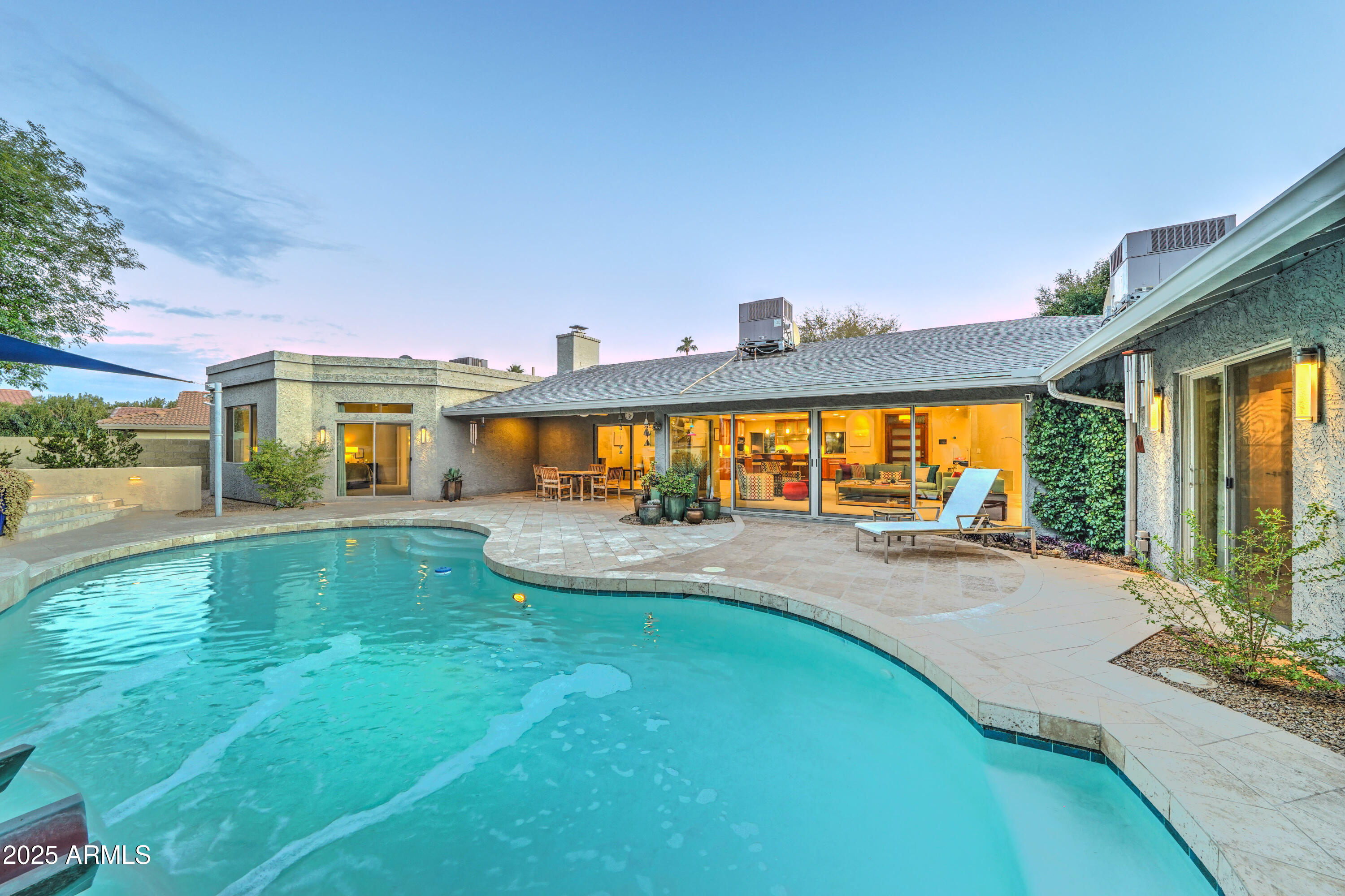 5432 E PARADISE Drive