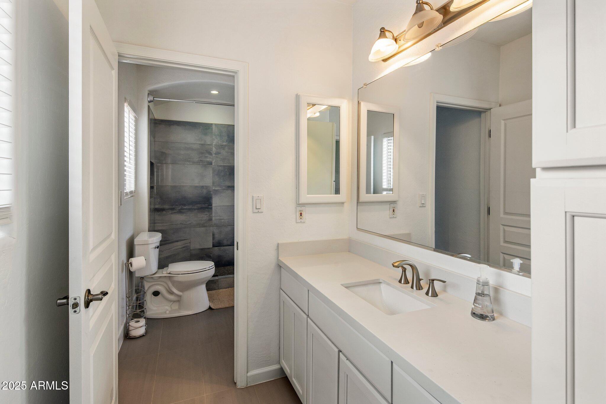 10607 S 159TH Street