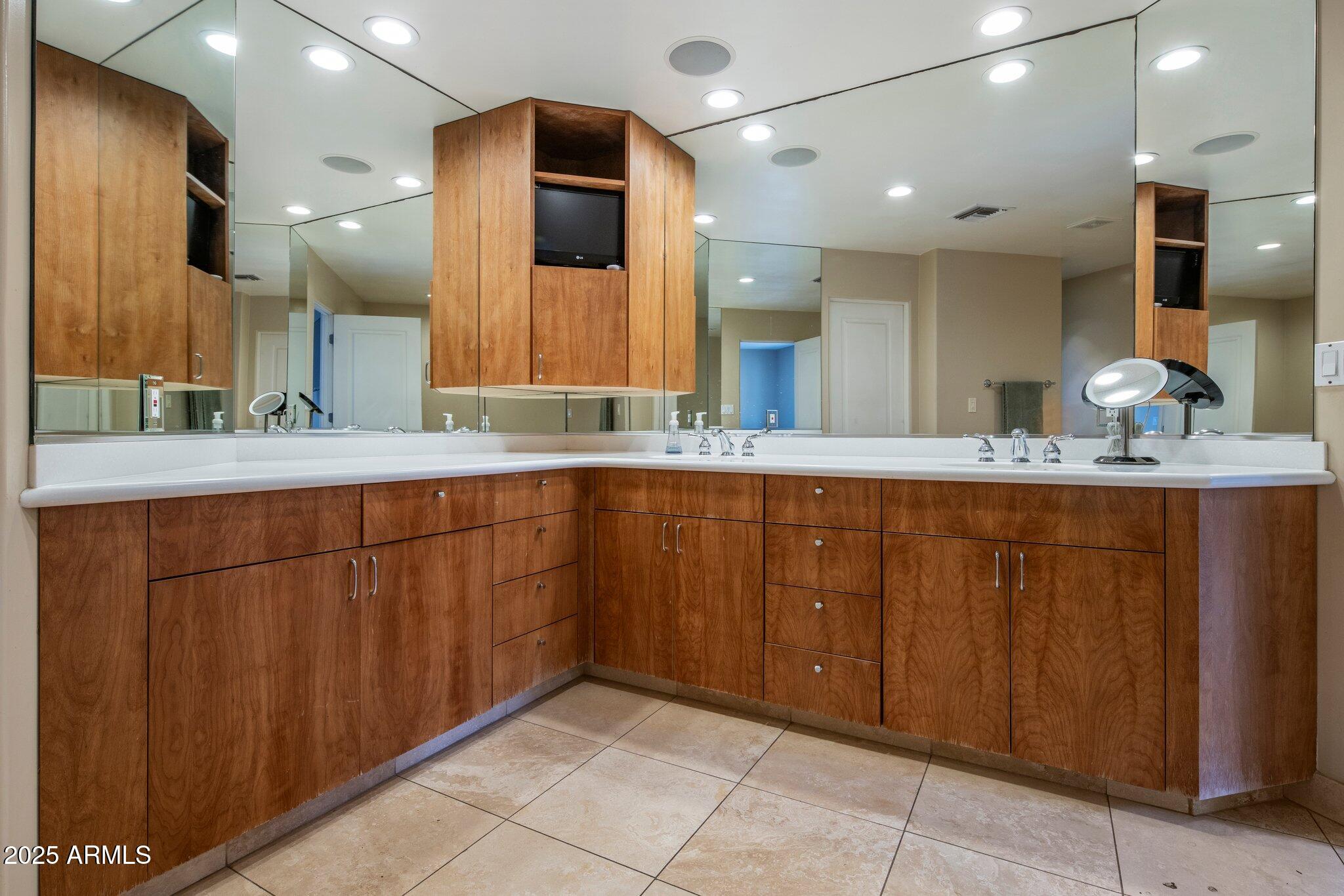 10607 S 159TH Street